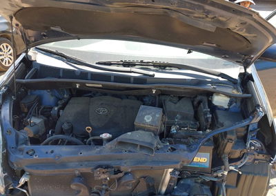 2019 Toyota Sienna Xle 8 Passenger, daño Frontal, Iaai lote 44853513, foto 10 de 15