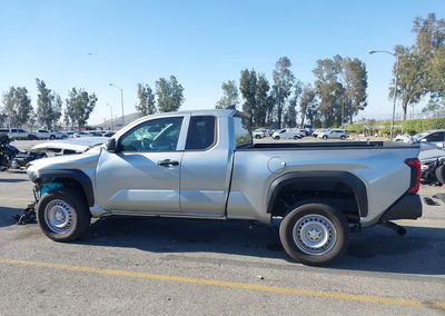 2025 Toyota Tacoma Sr, daño Frontal, Iaai lote 45146034, foto 15 de 17