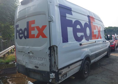 2020 Ford Transit-350 Cargo Van, daño Normal Wear & Tear, Iaai lote 45727357, foto 4 de 16