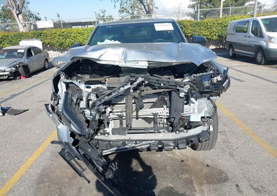 2025 Toyota Tacoma Sr, daño Frontal, Iaai lote 45146034, foto 13 de 17