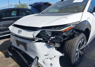 2025 Toyota Bz4x Xle, daño Frontal izquierdo, Iaai lote 45339205, foto 6 de 18