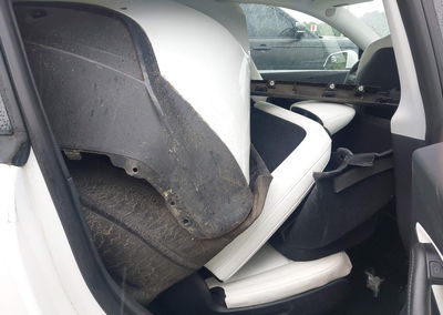 2021 Tesla Model Y Long Range Dual Motor All-wheel Drive, uszkodzenie: Tył, Iaai lot 45393228, zdjęcie 8 z 18