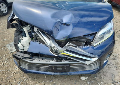 2020 Toyota Sienna Limited 7-passenger, daño Frontal, Copart lote 59866536, foto 12 de 13