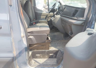 2021 Ford Transit-250 Cargo Van, daño Trasero, Iaai lote 45645956, foto 5 de 16