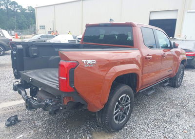 2025 Toyota Tacoma Hybrid Trd Sport 4wd, daño Lateral izquierdo, Iaai lote 45237514, foto 4 de 18