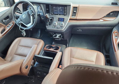 2020 Toyota Sienna Limited 7-passenger, daño Frontal, Copart lote 59866536, foto 8 de 13