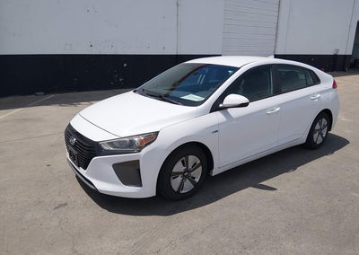 2019 Hyundai Ioniq Hybrid Blue, daño Normal Wear & Tear, Iaai lote 45387020, foto 2 de 17