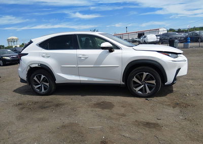 2019 Lexus Nx 300, daño Frontal, Iaai lote 45424812, foto 13 de 16