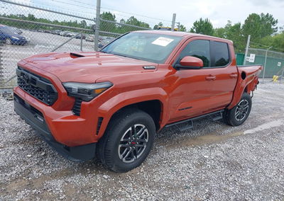 2025 Toyota Tacoma Hybrid Trd Sport 4wd, daño Lateral izquierdo, Iaai lote 45237514, foto 2 de 18