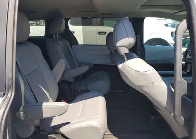 2025 Toyota Sienna Xle 7-passenger, uszkodzenie: Przód, Copart lot 58152076, zdjęcie 11 z 14