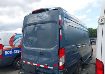 2021 Ford Transit-250 Cargo Van, daño Trasero, Iaai lote 45645956, foto 4 de 16