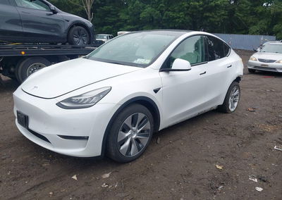 2021 Tesla Model Y Long Range Dual Motor All-wheel Drive, uszkodzenie: Tył, Iaai lot 45393228, zdjęcie 2 z 18