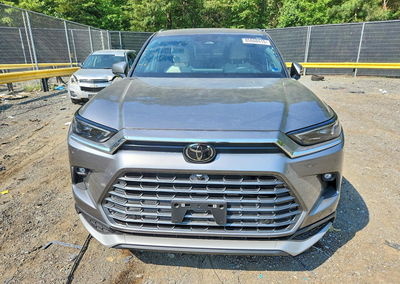 2026 Toyota Grand Highlander Hybrid Max Platinum, пошкодження: Бік, Copart лот 85608415, фото 5 з 15
