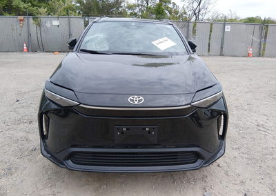 2025 Toyota Bz4x Xle, uszkodzenie: Prawy bok, Iaai lot 44986380, zdjęcie 13 z 17