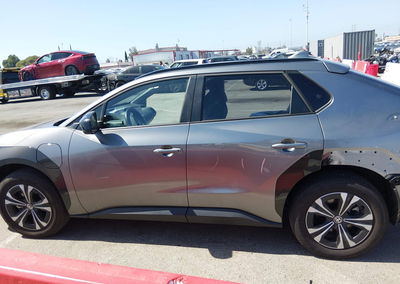 2024 Toyota Bz4x Xle, daño Lateral derecho, Iaai lote 45246897, foto 14 de 20