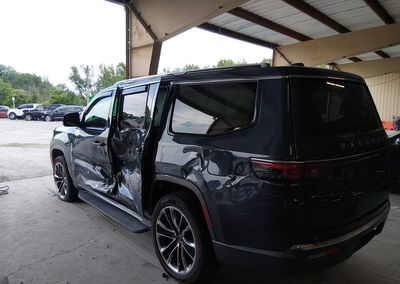 2022 Jeep Wagoneer Series Ii 4x2, daño Lateral izquierdo, Iaai lote 45343001, foto 14 de 16