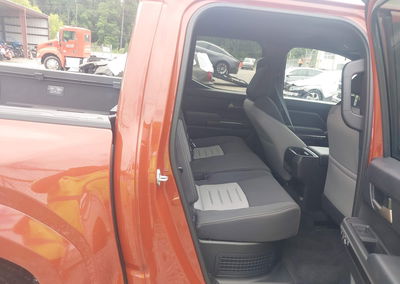 2025 Toyota Tacoma Hybrid Trd Sport 4wd, daño Lateral izquierdo, Iaai lote 45237514, foto 8 de 18
