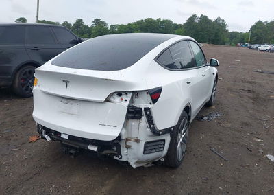 2021 Tesla Model Y Long Range Dual Motor All-wheel Drive, uszkodzenie: Tył, Iaai lot 45393228, zdjęcie 4 z 18