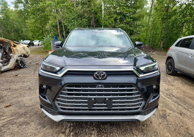 2025 Toyota Grand Highlander Hybrid Max Limited, пошкодження: Звичайний знос, Copart лот 62402206, фото 5 з 13