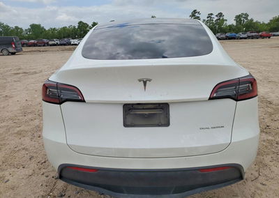 2023 Tesla Model Y, daño Lateral, Copart lote 49875856, foto 6 de 14
