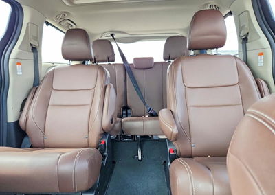 2020 Toyota Sienna Limited 7-passenger, daño Frontal, Copart lote 59866536, foto 10 de 13
