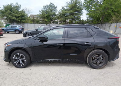 2025 Toyota Bz4x Xle, uszkodzenie: Prawy bok, Iaai lot 44986380, zdjęcie 15 z 17