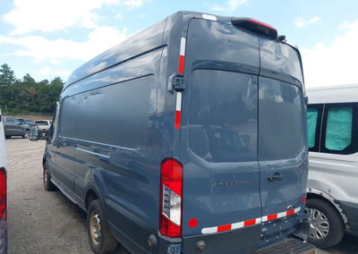 2021 Ford Transit-250 Cargo Van, daño Trasero, Iaai lote 45645956, foto 3 de 16