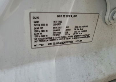 2023 Tesla Model Y, daño Lateral, Copart lote 49875856, foto 12 de 14