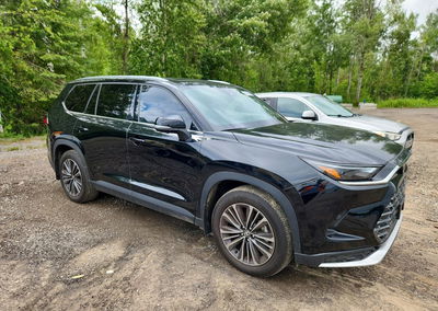 2025 Toyota Grand Highlander Hybrid Max Limited, пошкодження: Звичайний знос, Copart лот 62402206, фото 4 з 13