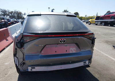 2024 Toyota Bz4x Xle, daño Lateral derecho, Iaai lote 45246897, foto 16 de 20