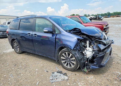2020 Toyota Sienna Limited 7-passenger, daño Frontal, Copart lote 59866536, foto 4 de 13