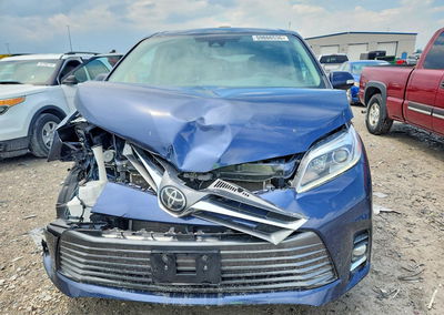 2020 Toyota Sienna Limited 7-passenger, daño Frontal, Copart lote 59866536, foto 5 de 13