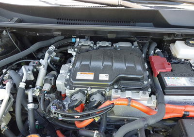 2025 Toyota Bz4x Xle, daño Lateral izquierdo, Iaai lote 45287486, foto 10 de 17
