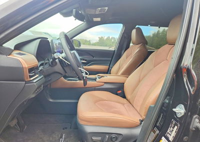 2025 Toyota Grand Highlander Hybrid Max Limited, пошкодження: Звичайний знос, Copart лот 62402206, фото 7 з 13
