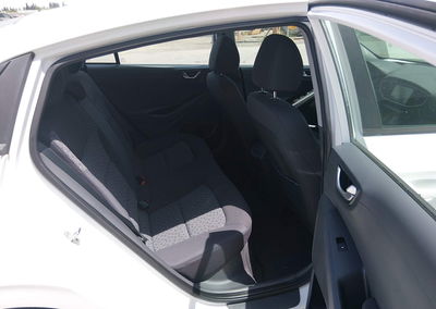 2019 Hyundai Ioniq Hybrid Blue, daño Normal Wear & Tear, Iaai lote 45387020, foto 8 de 17