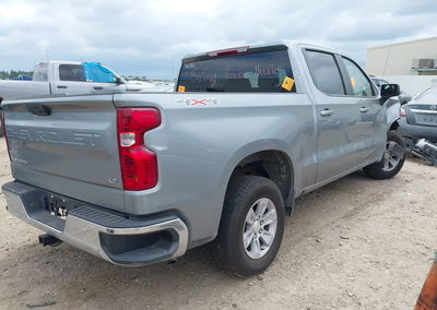 2026 Chevrolet Silverado 1500 4wd  Standard Bed Lt, Biohazard damage, Iaai lot 45711052, photo 4 of 11