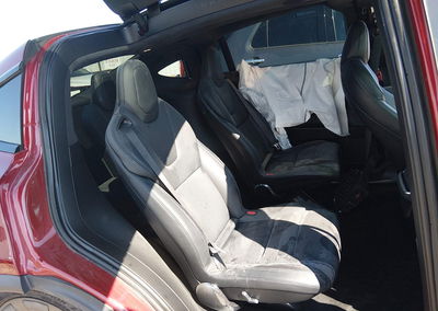 2023 Tesla Model X Plaid Tri Motor All-wheel Drive, uszkodzenie: Przód, Iaai lot 45556080, zdjęcie 8 z 20