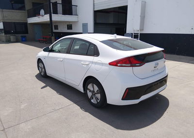2019 Hyundai Ioniq Hybrid Blue, daño Normal Wear & Tear, Iaai lote 45387020, foto 3 de 17