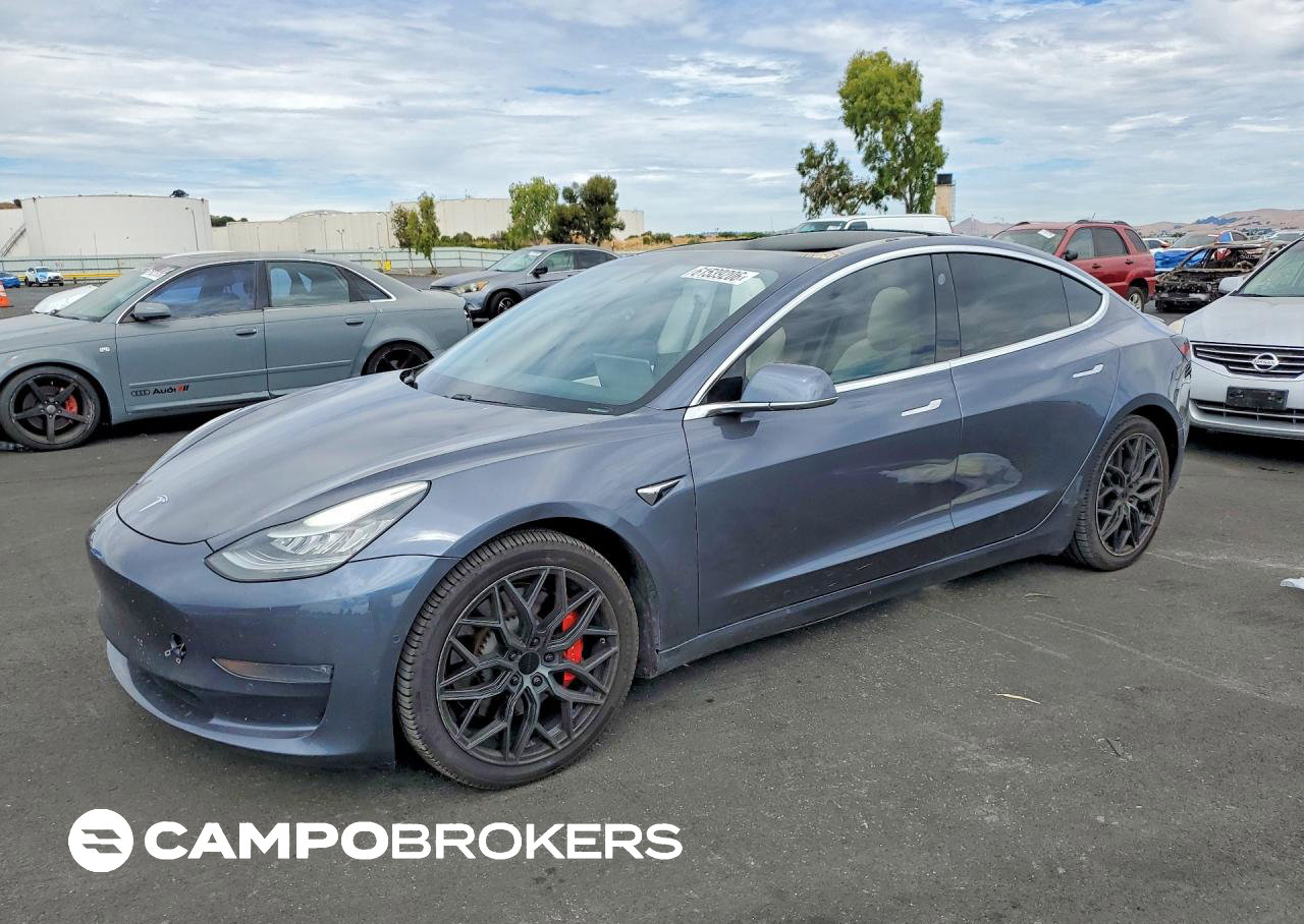 2020 Tesla Model 3, daño Techo, Copart lote 61539206