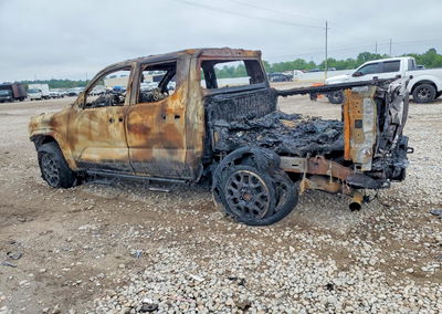 2025 Toyota Tacoma Trd Off-road Hv, daño Incendio, Copart lote 51550016, foto 2 de 6
