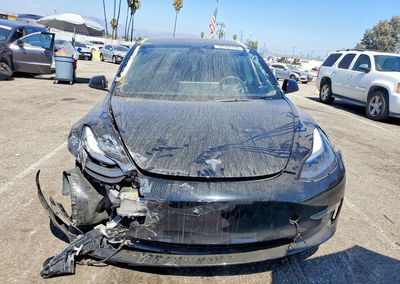 2023 Tesla Model 3, daño Frontal, Copart lote 55768746, foto 5 de 6