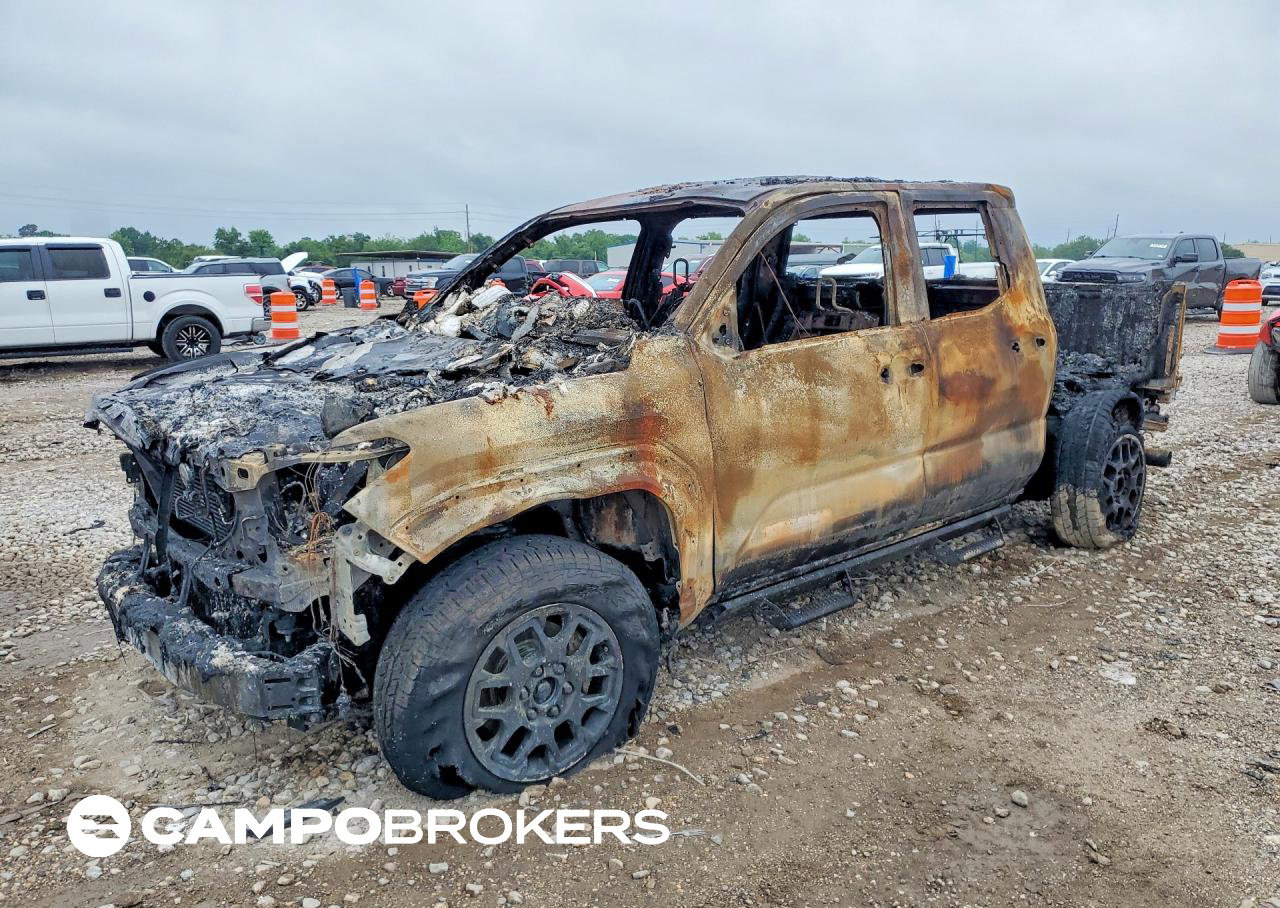 2025 Toyota Tacoma Trd Off-road Hv, daño Incendio, Copart lote 51550016