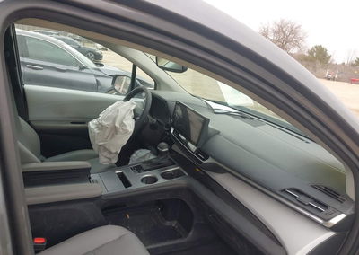 2025 Toyota Sienna Xle, uszkodzenie: Przód, Iaai lot 44763116, zdjęcie 5 z 6