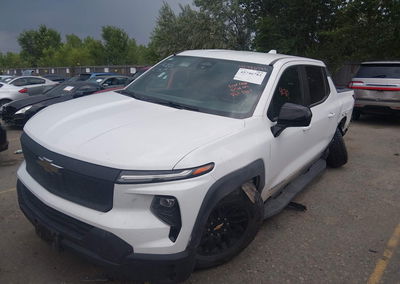 2024 Chevrolet Silverado Ev Work Truck, daño Lateral izquierdo, Iaai lote 45746782, foto 2 de 6