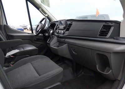 2021 Ford Transit-250, Rear damage, Iaai lot 45748877, photo 5 of 16
