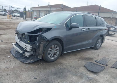 2025 Toyota Sienna Xle, uszkodzenie: Przód, Iaai lot 44763116, zdjęcie 2 z 6
