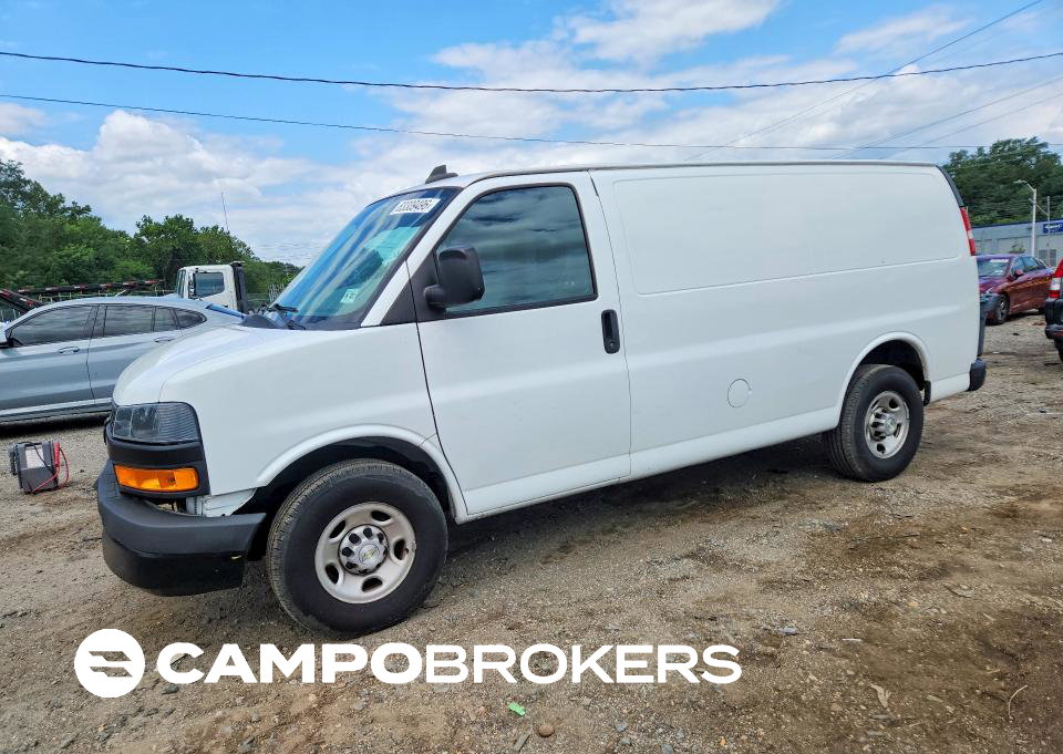 2021 Chevrolet Express G2500, daño Frontal, Copart lote 63309496
