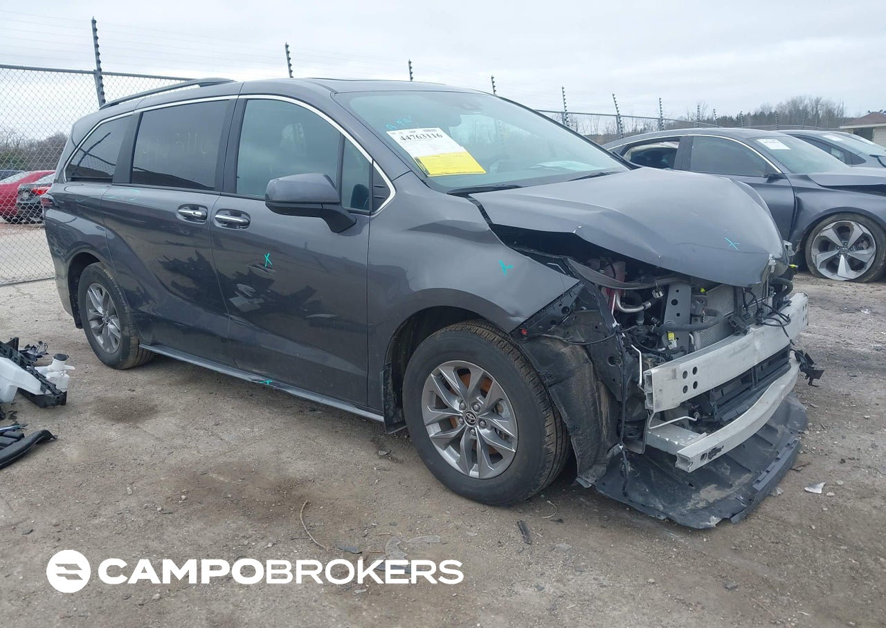 2025 Toyota Sienna Xle, uszkodzenie: Przód, Iaai lot 44763116
