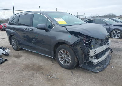 2025 Toyota Sienna Xle, daño Frontal, Iaai lote 44763116
