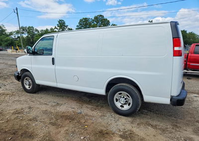2021 Chevrolet Express G2500, daño Frontal, Copart lote 63309496, foto 2 de 6